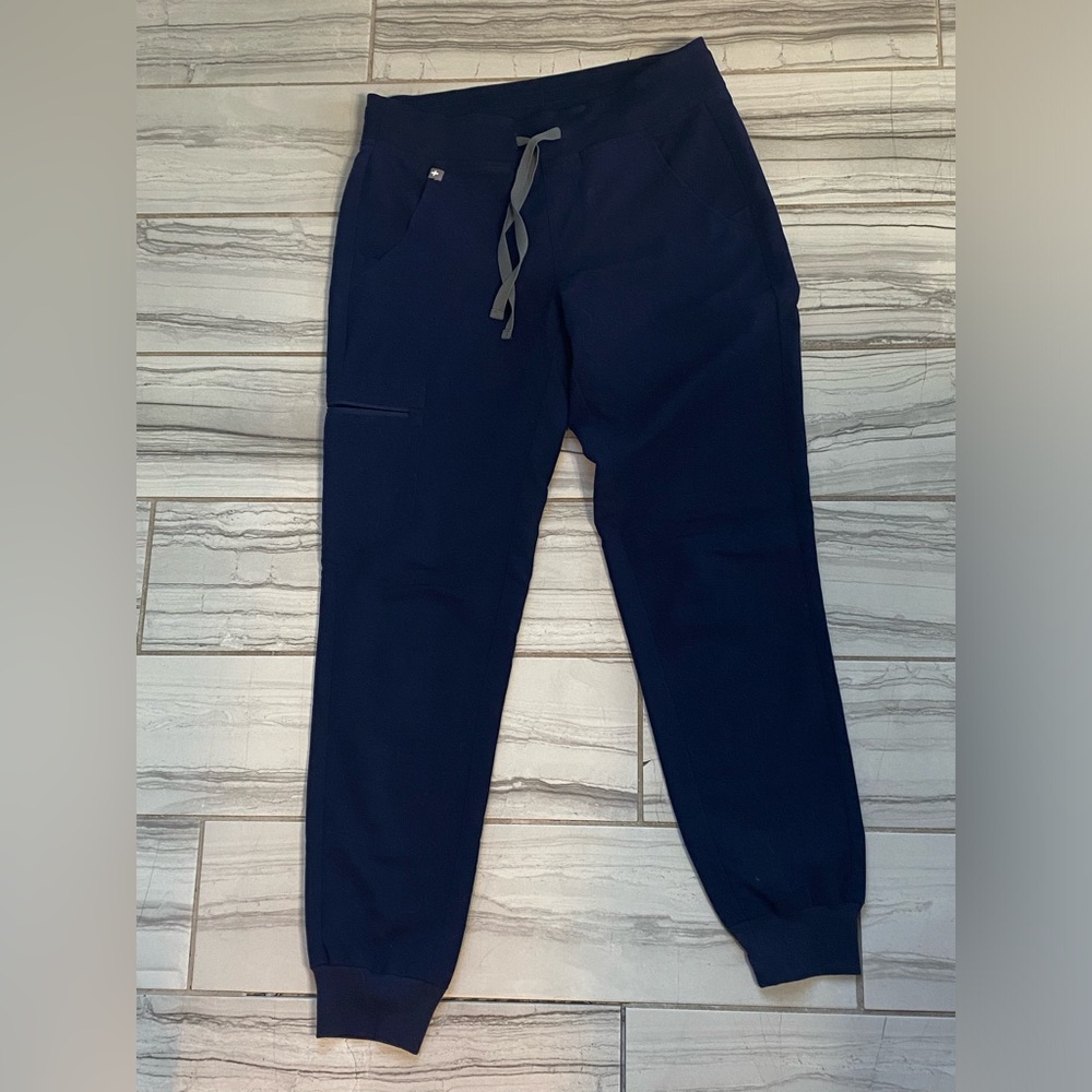 Figs jogger scrub pants. Navy. Size XS. Size X-Small. Only worn a few times.